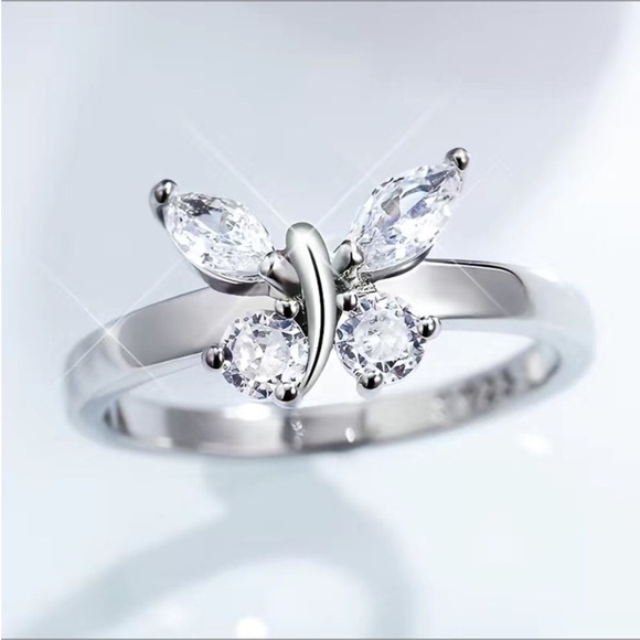 🦋💍Sterling Silver 1.2TCW Marquis and Brilliant Cut Butterfly Cz Diamond Rin… - Picture 4 of 17